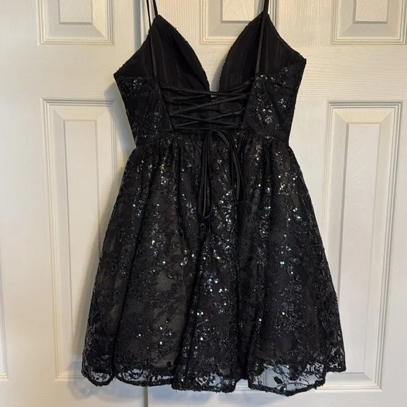 Sherri Hill Black Homecoming or Semi Formal Dress - Picture 5 of 7